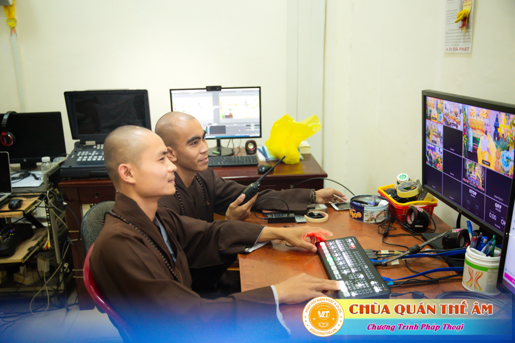 hinh-anh-su-phu-khai-thi-nhung-loi-day-cua-to-su-an-quang-ngay-17-05-2022-chua-quan-the-am-duc-trong-lam-dong-83.jpg