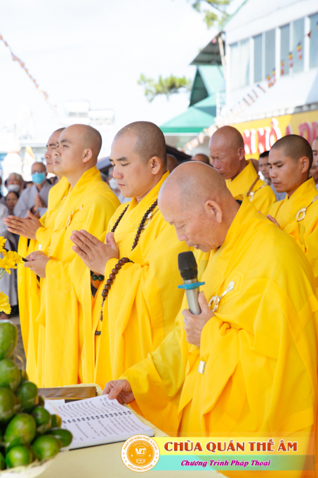 hinh-anh-su-phu-khai-thi-nhung-loi-day-cua-to-su-an-quang-ngay-17-05-2022-chua-quan-the-am-duc-trong-lam-dong-90.jpg