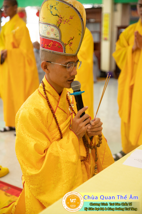 hinh-anh-trai-dan-chan-te-cung-duong-trai-tang-ngay-24-04-chua-quan-the-am-duc-trong-lam-dong-71.jpg