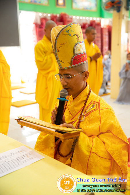 hinh-anh-trai-dan-chan-te-cung-duong-trai-tang-ngay-24-04-chua-quan-the-am-duc-trong-lam-dong-73.jpg
