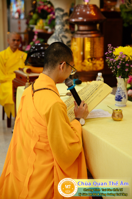 hinh-anh-trai-dan-chan-te-cung-duong-trai-tang-ngay-24-04-chua-quan-the-am-duc-trong-lam-dong-75.jpg