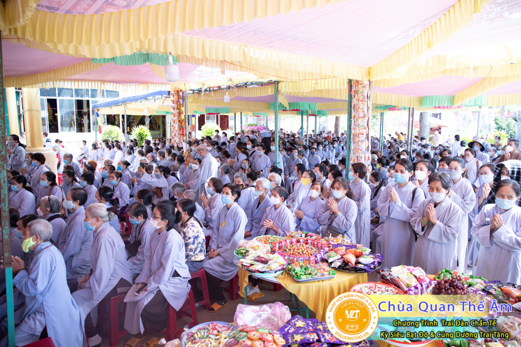 hinh-anh-trai-dan-chan-te-cung-duong-trai-tang-ngay-24-04-chua-quan-the-am-duc-trong-lam-dong-78.jpg