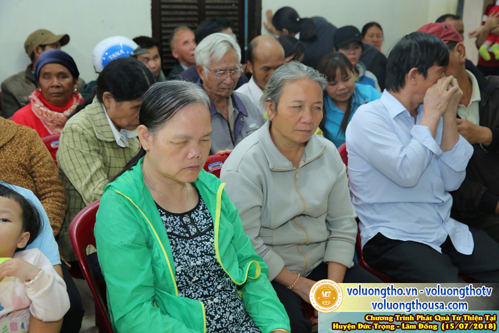 hinh-anh-tu-thien-tai-duc-trong-ngay-15-7-2018-chua-quan-the-am-duc-trong-lam-dong-27.jpg