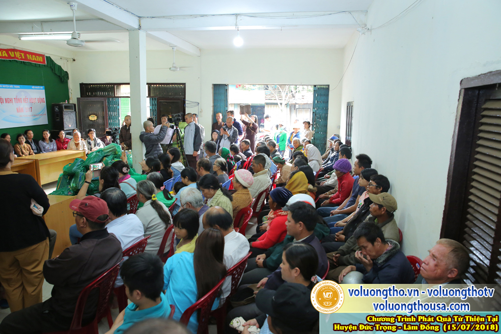 hinh-anh-tu-thien-tai-duc-trong-ngay-15-7-2018-chua-quan-the-am-duc-trong-lam-dong-29.jpg