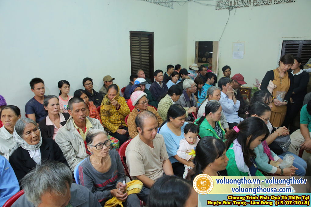 hinh-anh-tu-thien-tai-duc-trong-ngay-15-7-2018-chua-quan-the-am-duc-trong-lam-dong-36.jpg