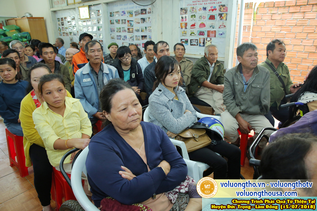 hinh-anh-tu-thien-tai-duc-trong-ngay-15-7-2018-chua-quan-the-am-duc-trong-lam-dong-45.jpg