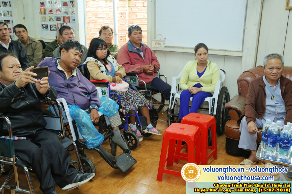 hinh-anh-tu-thien-tai-duc-trong-ngay-15-7-2018-chua-quan-the-am-duc-trong-lam-dong-7.jpg