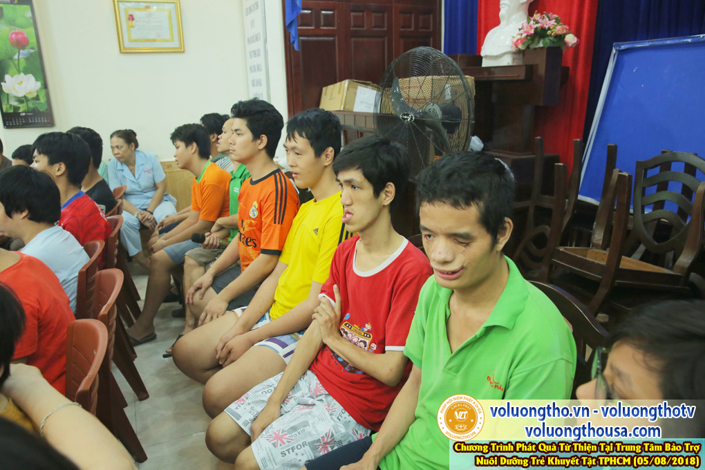 hinh-anh-tu-thien-tai-tp-hcm-ngay-5-8-2018-chua-quan-the-am-duc-trong-lam-dong-14.jpg