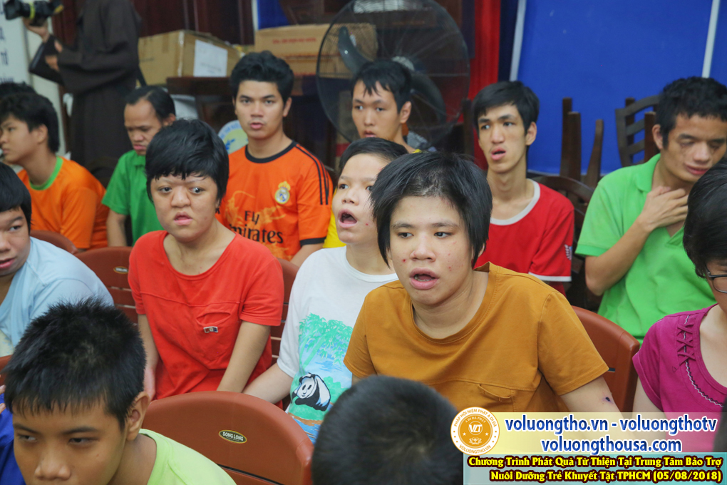 hinh-anh-tu-thien-tai-tp-hcm-ngay-5-8-2018-chua-quan-the-am-duc-trong-lam-dong-7.jpg
