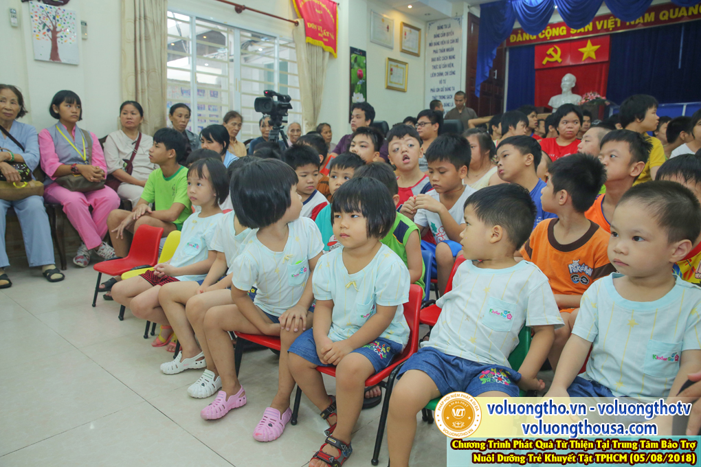 hinh-anh-tu-thien-tai-tp-hcm-ngay-5-8-2018-chua-quan-the-am-duc-trong-lam-dong-8.jpg