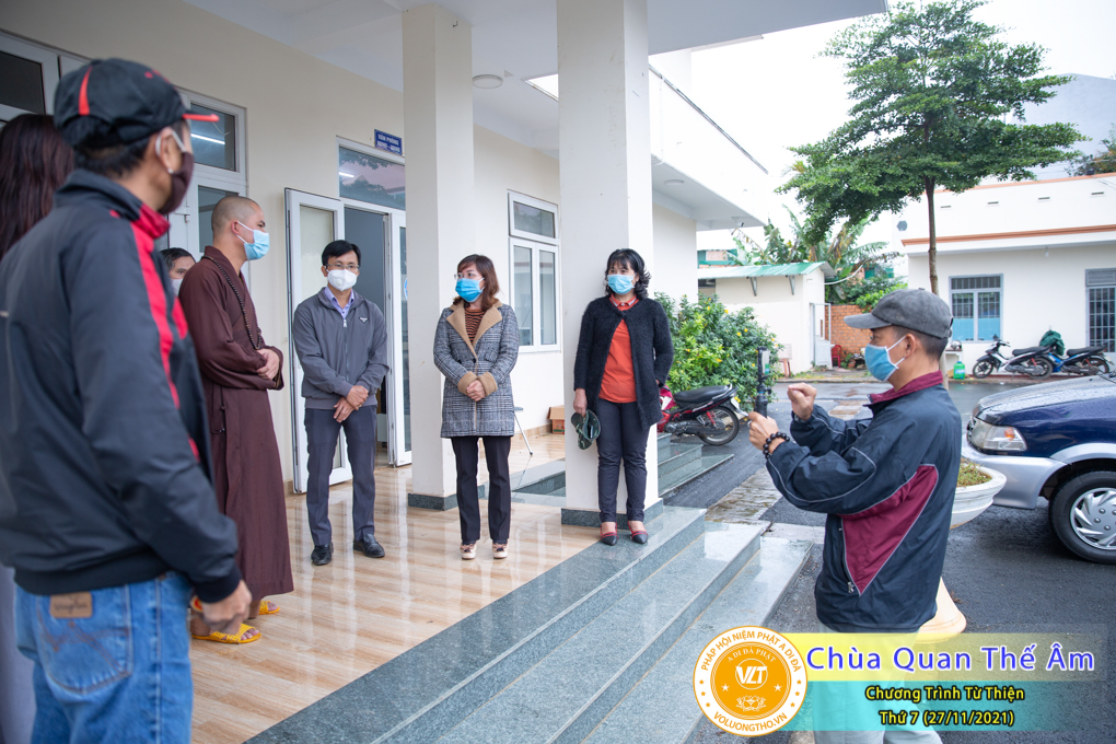 hinh-anh-tu-thien-thu-7-ngay-27-11-2021-chua-quan-the-am-duc-trong-lam-dong-4.jpg