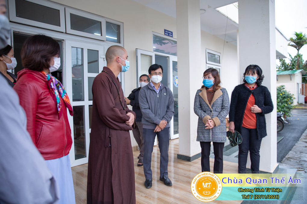 hinh-anh-tu-thien-thu-7-ngay-27-11-2021-chua-quan-the-am-duc-trong-lam-dong-5.jpg