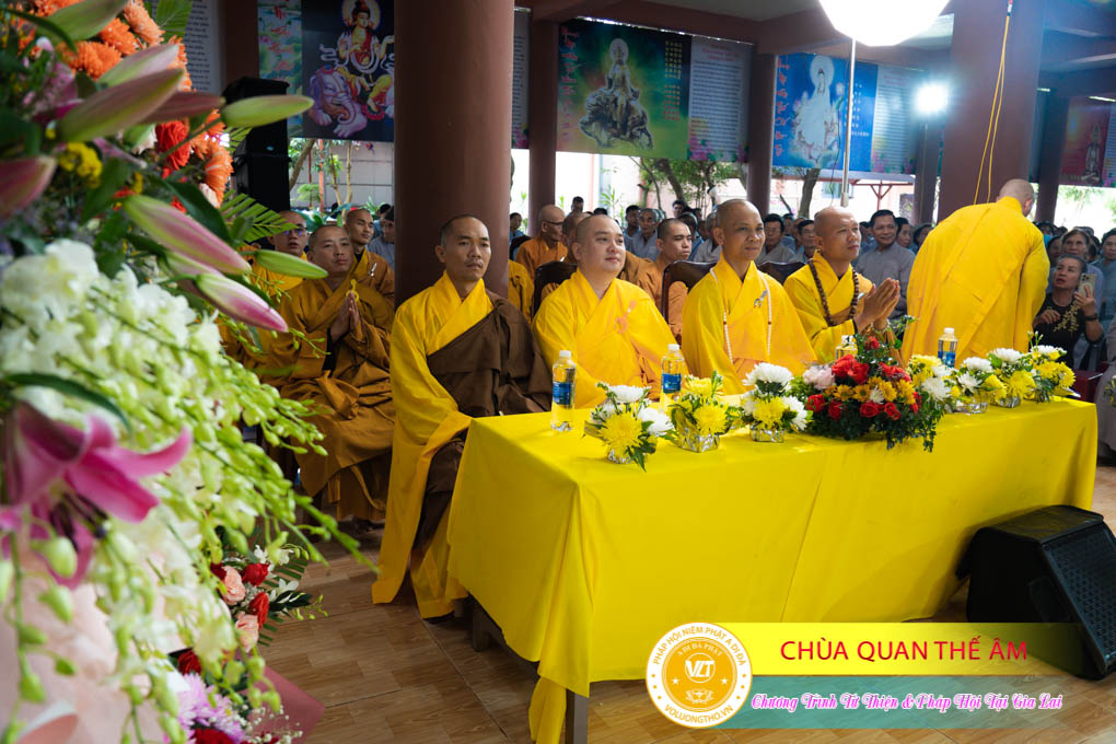 hinh-anh-tu-thien-va-phap-thoai-tai-gia-lai-ngay-26-11-2023-chua-quan-the-am-duc-trong-lam-dong-115.jpg