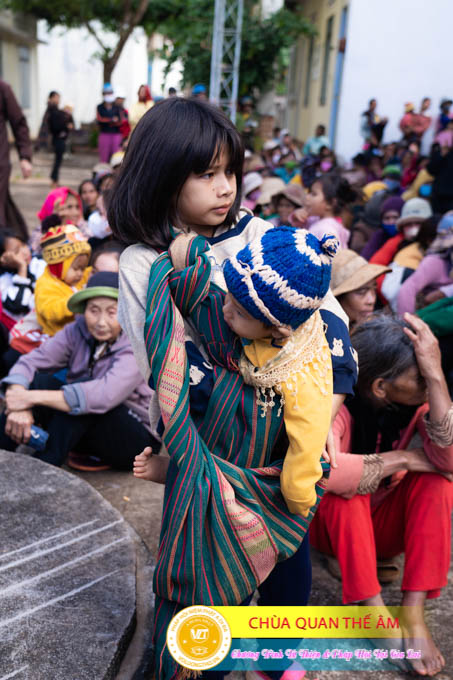 hinh-anh-tu-thien-va-phap-thoai-tai-gia-lai-ngay-26-11-2023-chua-quan-the-am-duc-trong-lam-dong-33.jpg