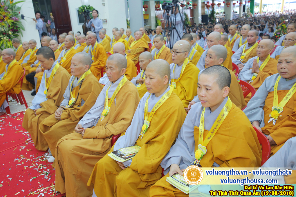 hinh-anh-vu-lan-ngay-19-8-2018-chua-quan-the-am-duc-trong-lam-dong-18.jpg