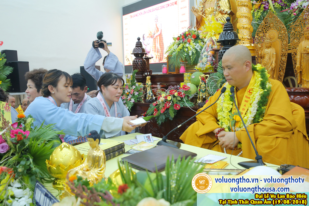 hinh-anh-vu-lan-ngay-19-8-2018-chua-quan-the-am-duc-trong-lam-dong-47.jpg
