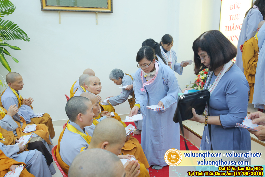 hinh-anh-vu-lan-ngay-19-8-2018-chua-quan-the-am-duc-trong-lam-dong-53.jpg
