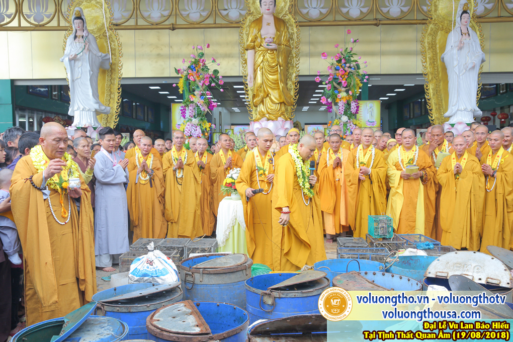 hinh-anh-vu-lan-ngay-19-8-2018-chua-quan-the-am-duc-trong-lam-dong-73.jpg