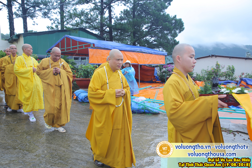 hinh-anh-vu-lan-ngay-19-8-2018-chua-quan-the-am-duc-trong-lam-dong-77.jpg