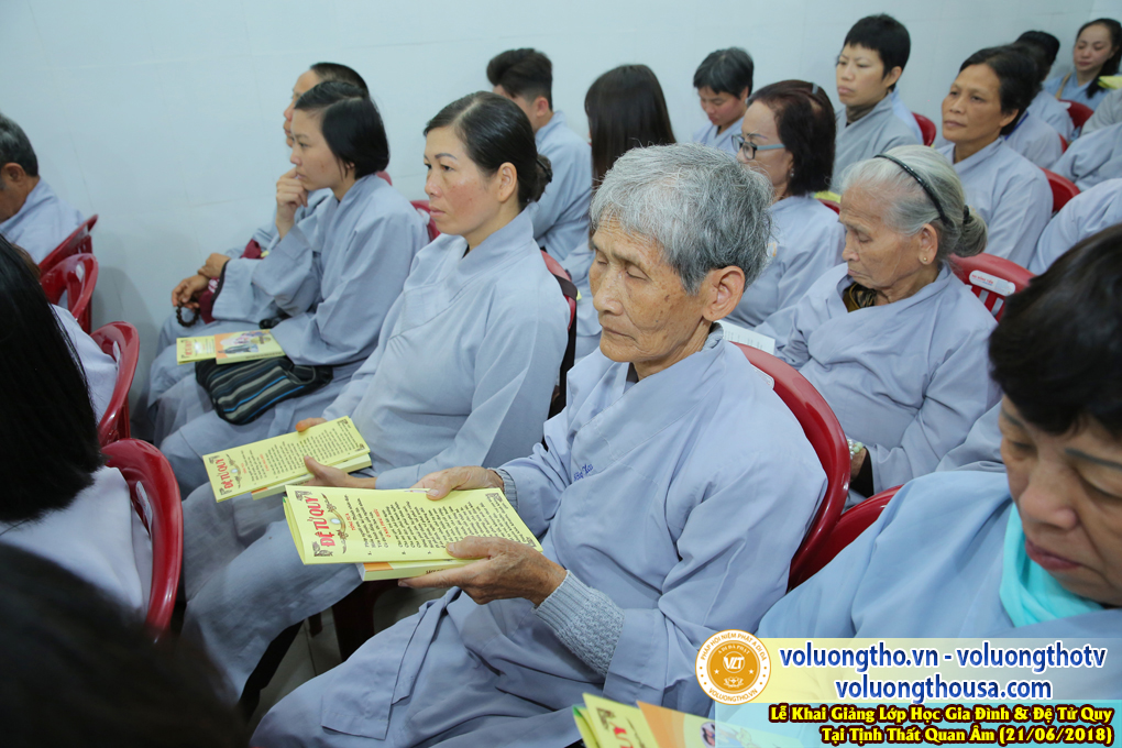 khai-giang-lop-hoc-giao-duc-gia-dinh-va-de-tu-quy-tai-chua-quan-the-am-ngay-21-6-2018-chua-quan-the-am-duc-trong-lam-dong-17.jpg