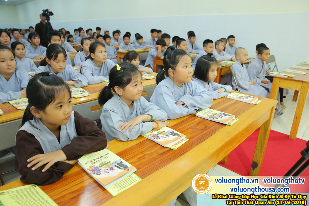 khai-giang-lop-hoc-giao-duc-gia-dinh-va-de-tu-quy-tai-chua-quan-the-am-ngay-21-6-2018-chua-quan-the-am-duc-trong-lam-dong-2.jpg