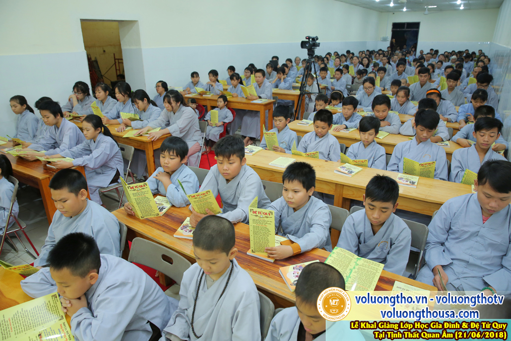khai-giang-lop-hoc-giao-duc-gia-dinh-va-de-tu-quy-tai-chua-quan-the-am-ngay-21-6-2018-chua-quan-the-am-duc-trong-lam-dong-25.jpg