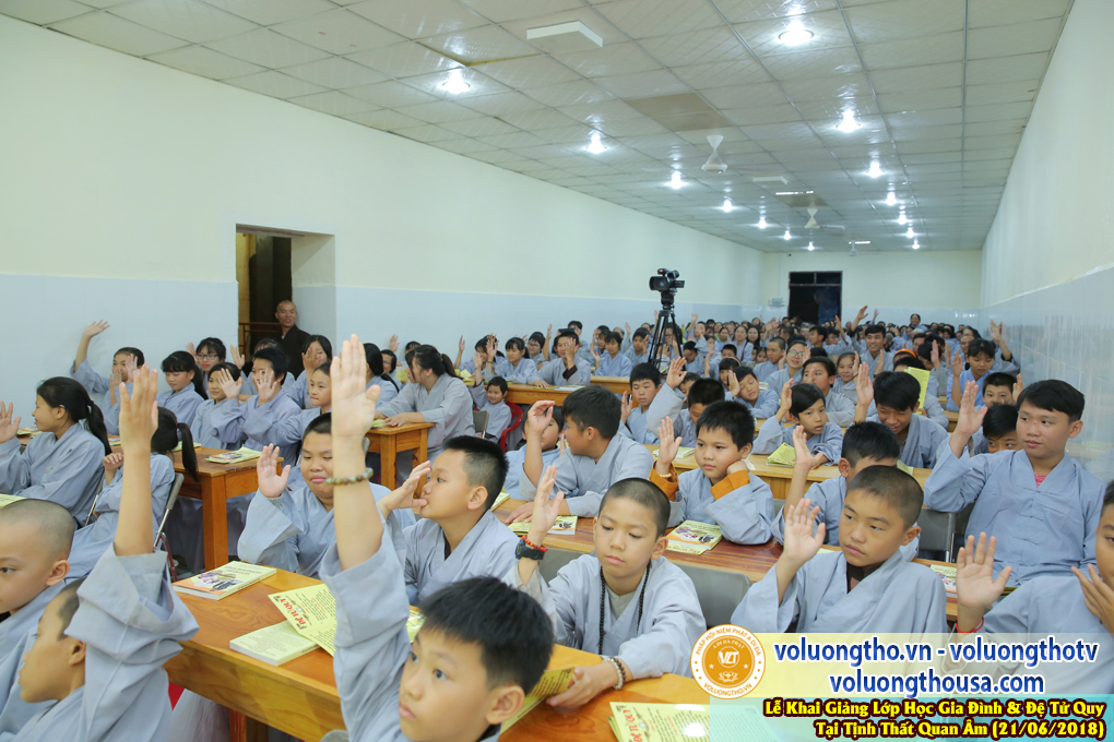 khai-giang-lop-hoc-giao-duc-gia-dinh-va-de-tu-quy-tai-chua-quan-the-am-ngay-21-6-2018-chua-quan-the-am-duc-trong-lam-dong-26.jpg