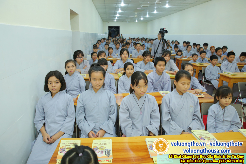 khai-giang-lop-hoc-giao-duc-gia-dinh-va-de-tu-quy-tai-chua-quan-the-am-ngay-21-6-2018-chua-quan-the-am-duc-trong-lam-dong-34.jpg