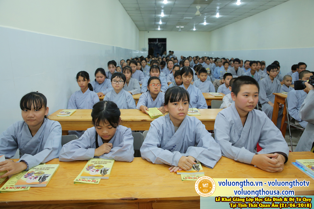 khai-giang-lop-hoc-giao-duc-gia-dinh-va-de-tu-quy-tai-chua-quan-the-am-ngay-21-6-2018-chua-quan-the-am-duc-trong-lam-dong-6.jpg