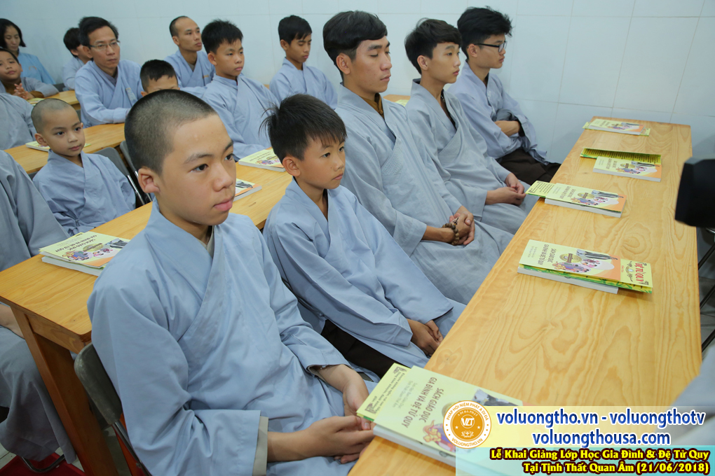 khai-giang-lop-hoc-giao-duc-gia-dinh-va-de-tu-quy-tai-chua-quan-the-am-ngay-21-6-2018-chua-quan-the-am-duc-trong-lam-dong-7.jpg