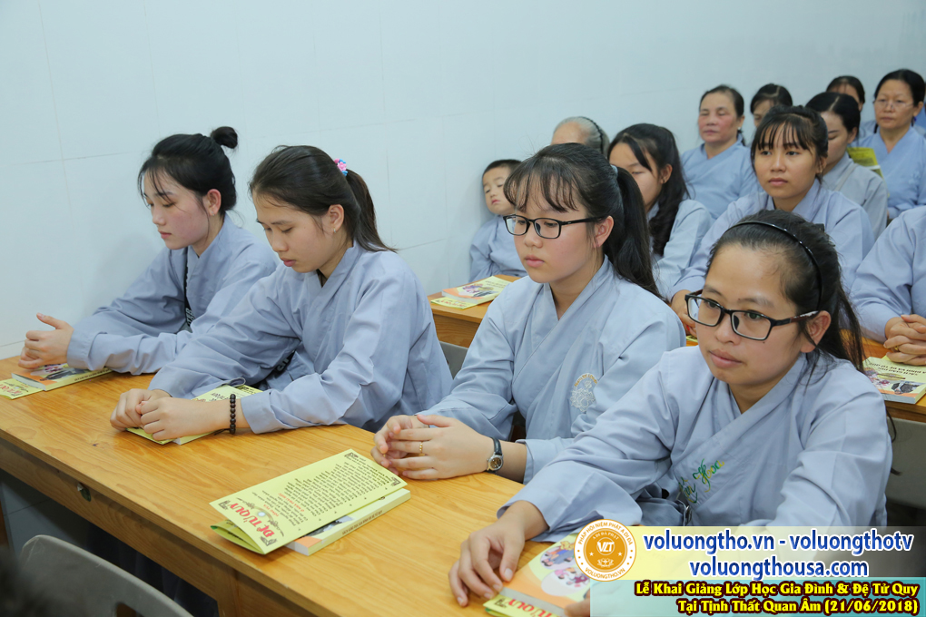 khai-giang-lop-hoc-giao-duc-gia-dinh-va-de-tu-quy-tai-chua-quan-the-am-ngay-21-6-2018-chua-quan-the-am-duc-trong-lam-dong-8.jpg