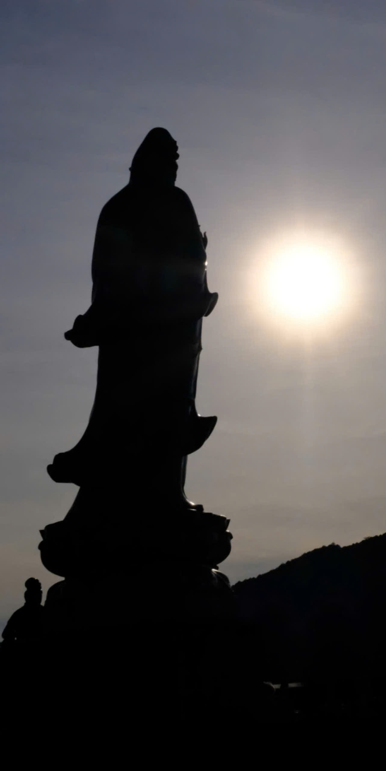 khuon-vien-tam-thanh-bang-da-va-44-tuong-quan-am-bo-tat-chua-quan-the-am-duc-trong-lam-dong-3.jpg
