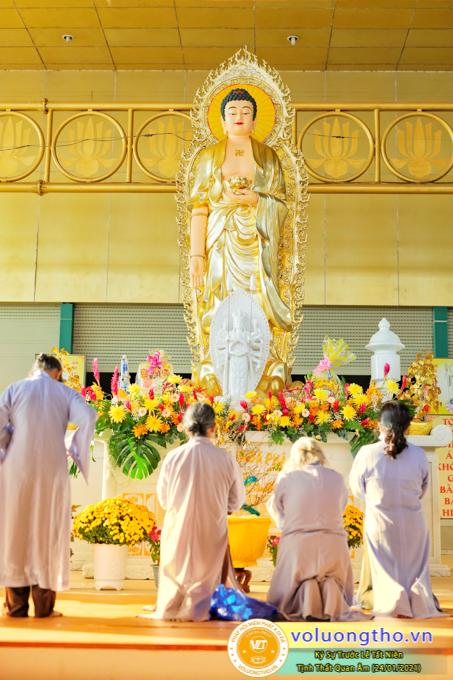 ky-su-truoc-le-tat-nien-ngay-30-01-2021-chua-quan-the-am-duc-trong-lam-dong-1.jpg