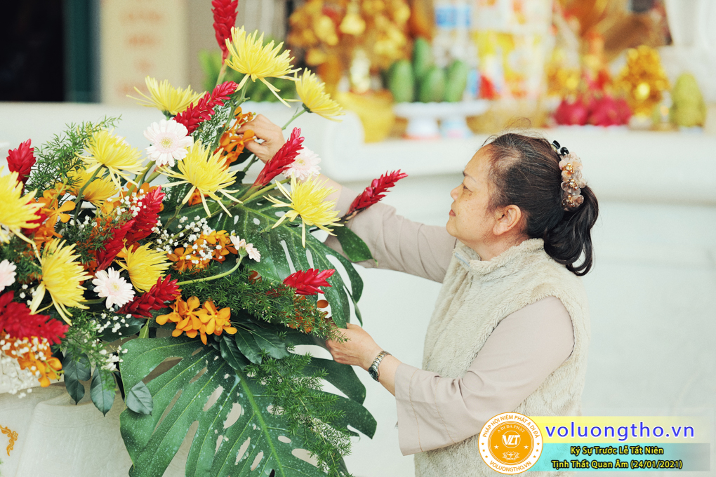 ky-su-truoc-le-tat-nien-ngay-30-01-2021-chua-quan-the-am-duc-trong-lam-dong-11.jpg