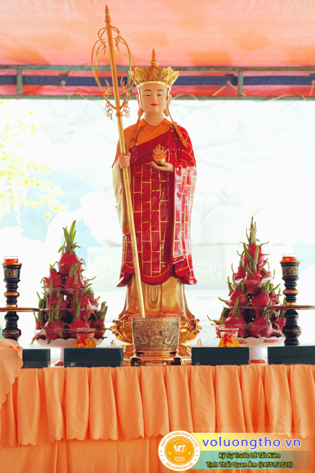 ky-su-truoc-le-tat-nien-ngay-30-01-2021-chua-quan-the-am-duc-trong-lam-dong-20.jpg