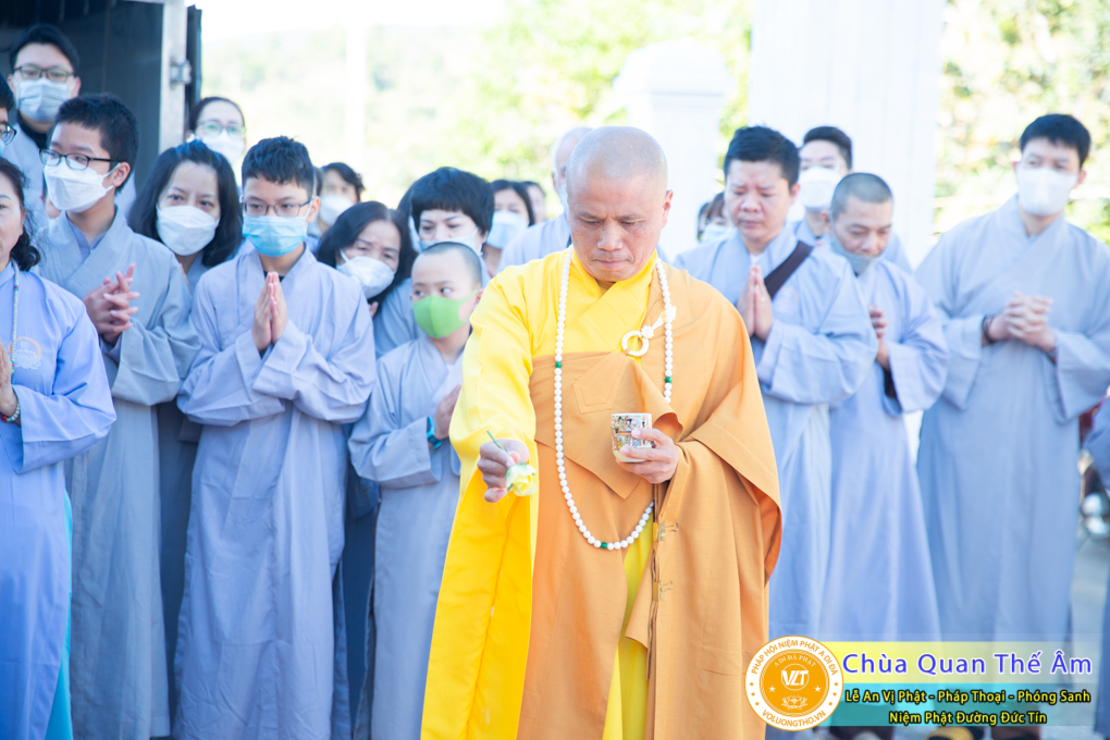 le-an-vi-phat-phap-thoai-phong-sanh-tai-niem-phat-duong-duc-tin-chua-quan-the-am-duc-trong-lam-dong-11.jpg