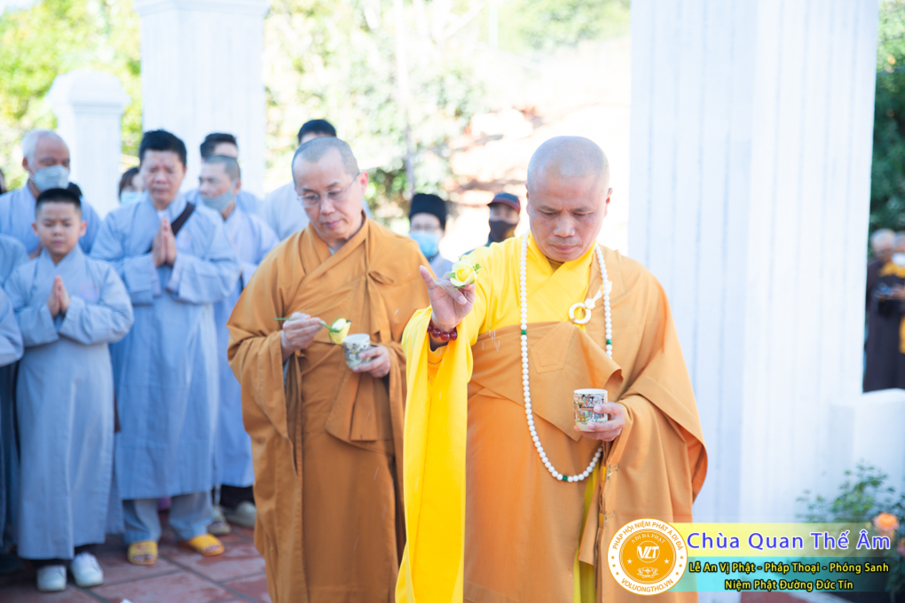 le-an-vi-phat-phap-thoai-phong-sanh-tai-niem-phat-duong-duc-tin-chua-quan-the-am-duc-trong-lam-dong-12.jpg