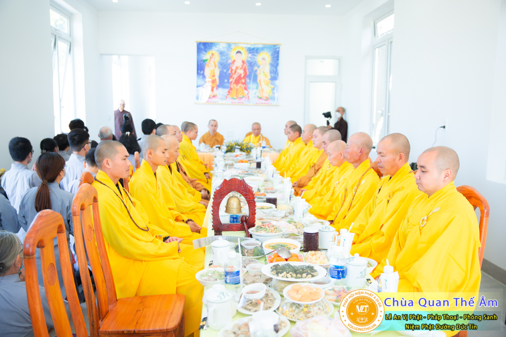 le-an-vi-phat-phap-thoai-phong-sanh-tai-niem-phat-duong-duc-tin-chua-quan-the-am-duc-trong-lam-dong-50.jpg