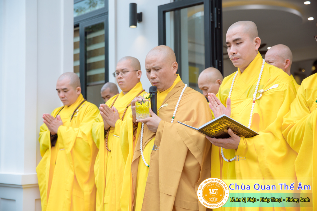 le-an-vi-phat-phong-sanh-phap-thoai-tai-tinh-that-thien-hanh-ngay-19-12-2021-chua-quan-the-am-duc-trong-lam-dong-8.jpg