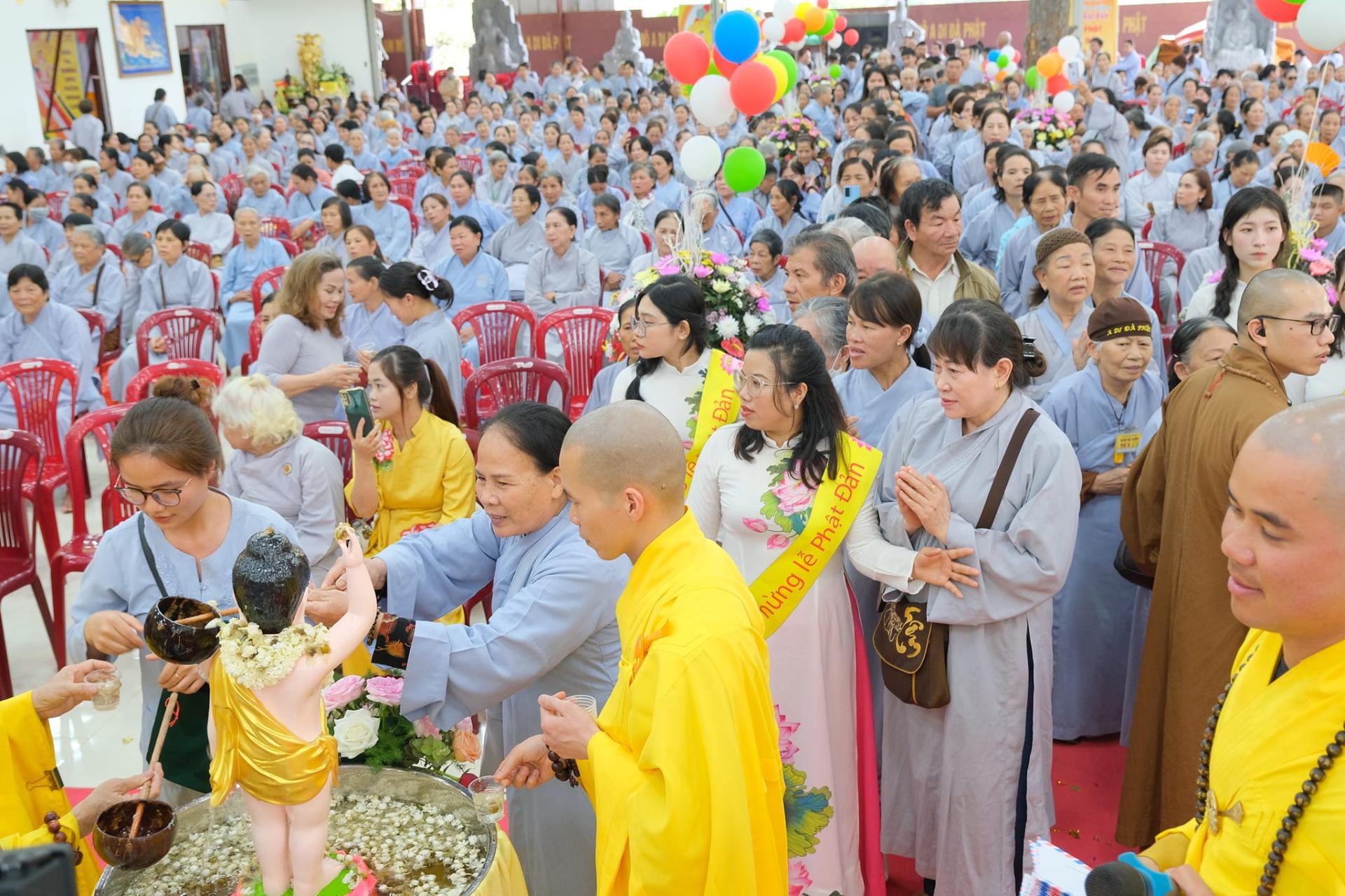 le-tam-phat-phat-dan-2024-chua-quan-the-am-chua-quan-the-am-duc-trong-lam-dong-29.jpg