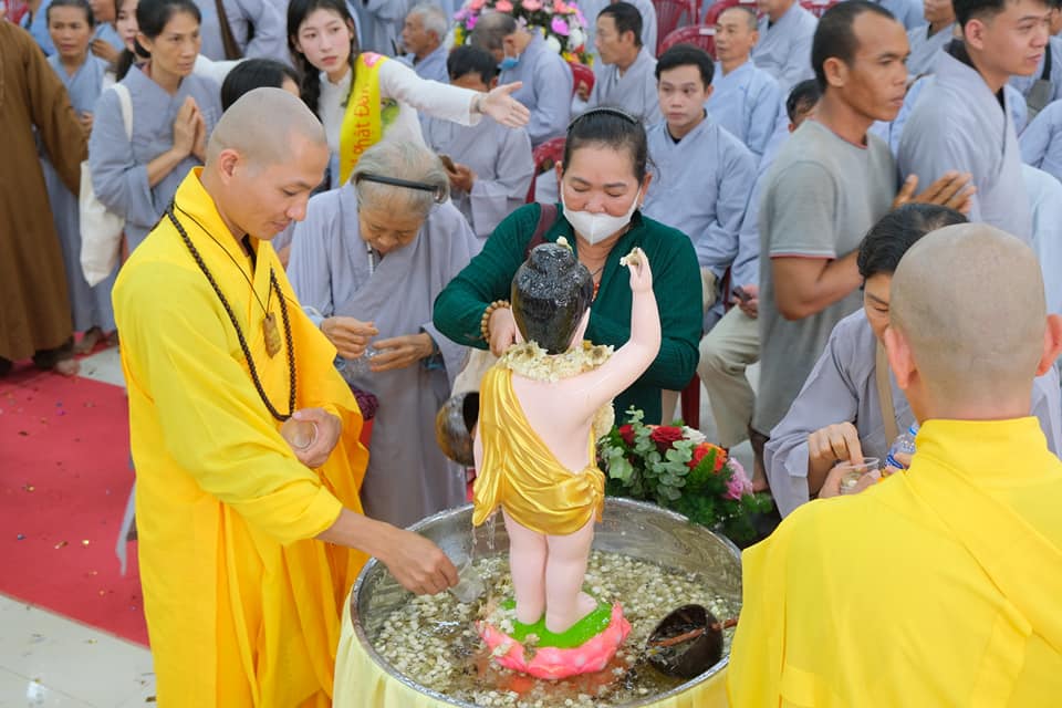 le-tam-phat-phat-dan-2024-chua-quan-the-am-chua-quan-the-am-duc-trong-lam-dong-45.jpg
