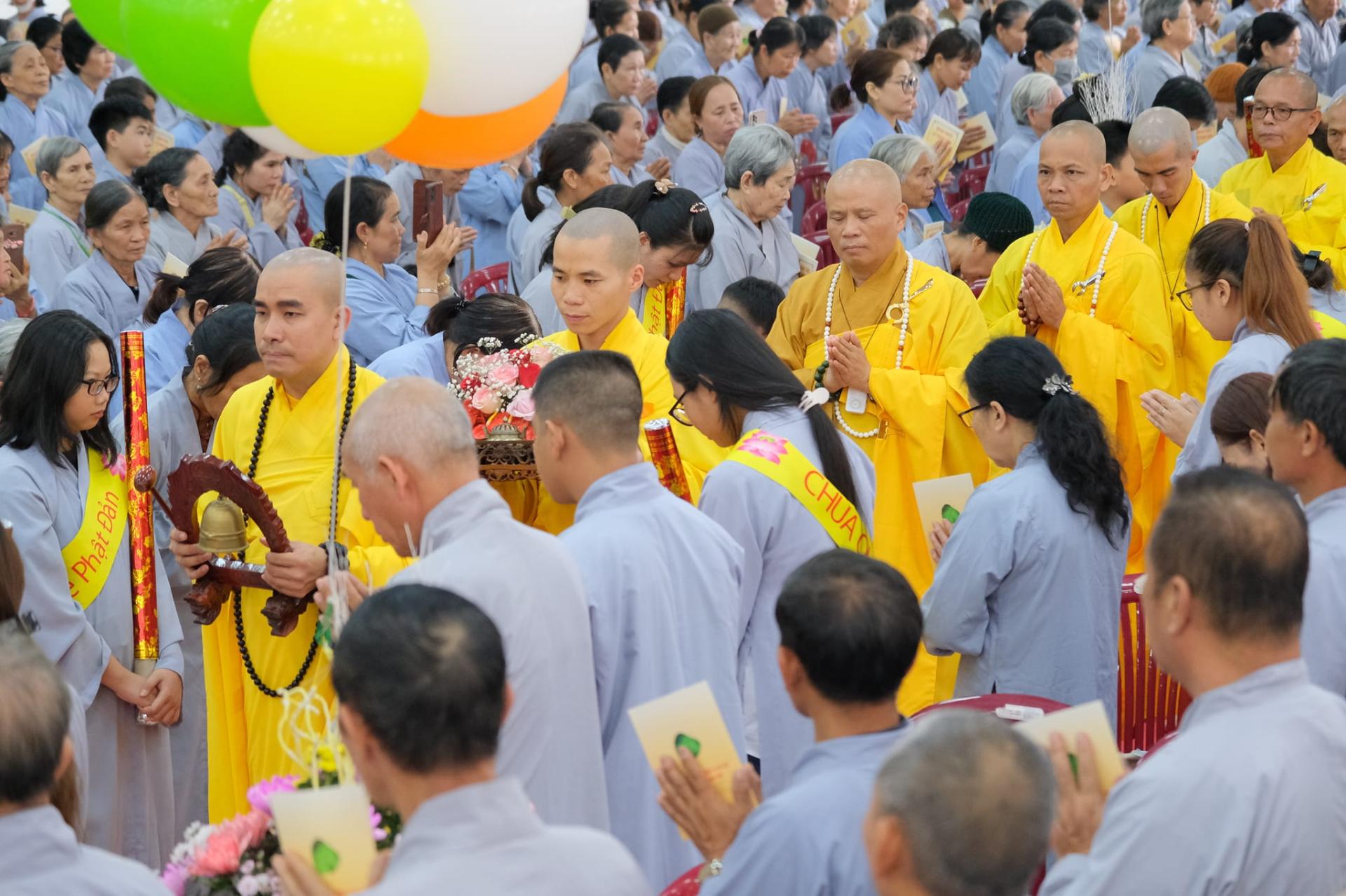 le-tam-phat-phat-dan-2024-chua-quan-the-am-chua-quan-the-am-duc-trong-lam-dong-76.jpg