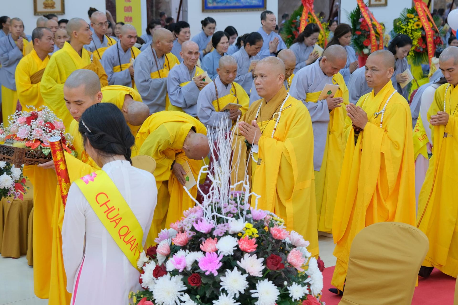 le-tam-phat-phat-dan-2024-chua-quan-the-am-chua-quan-the-am-duc-trong-lam-dong-79.jpg