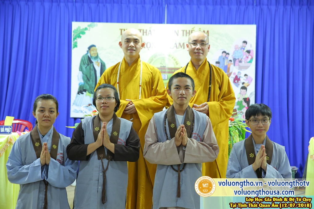 lop-hoc-giao-duc-gia-dinh-va-de-tu-quy-ngay-12-7-2018-chua-quan-the-am-duc-trong-lam-dong-28.jpg