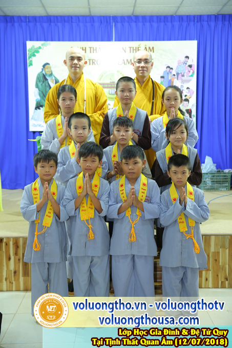 lop-hoc-giao-duc-gia-dinh-va-de-tu-quy-ngay-12-7-2018-chua-quan-the-am-duc-trong-lam-dong-31.jpg