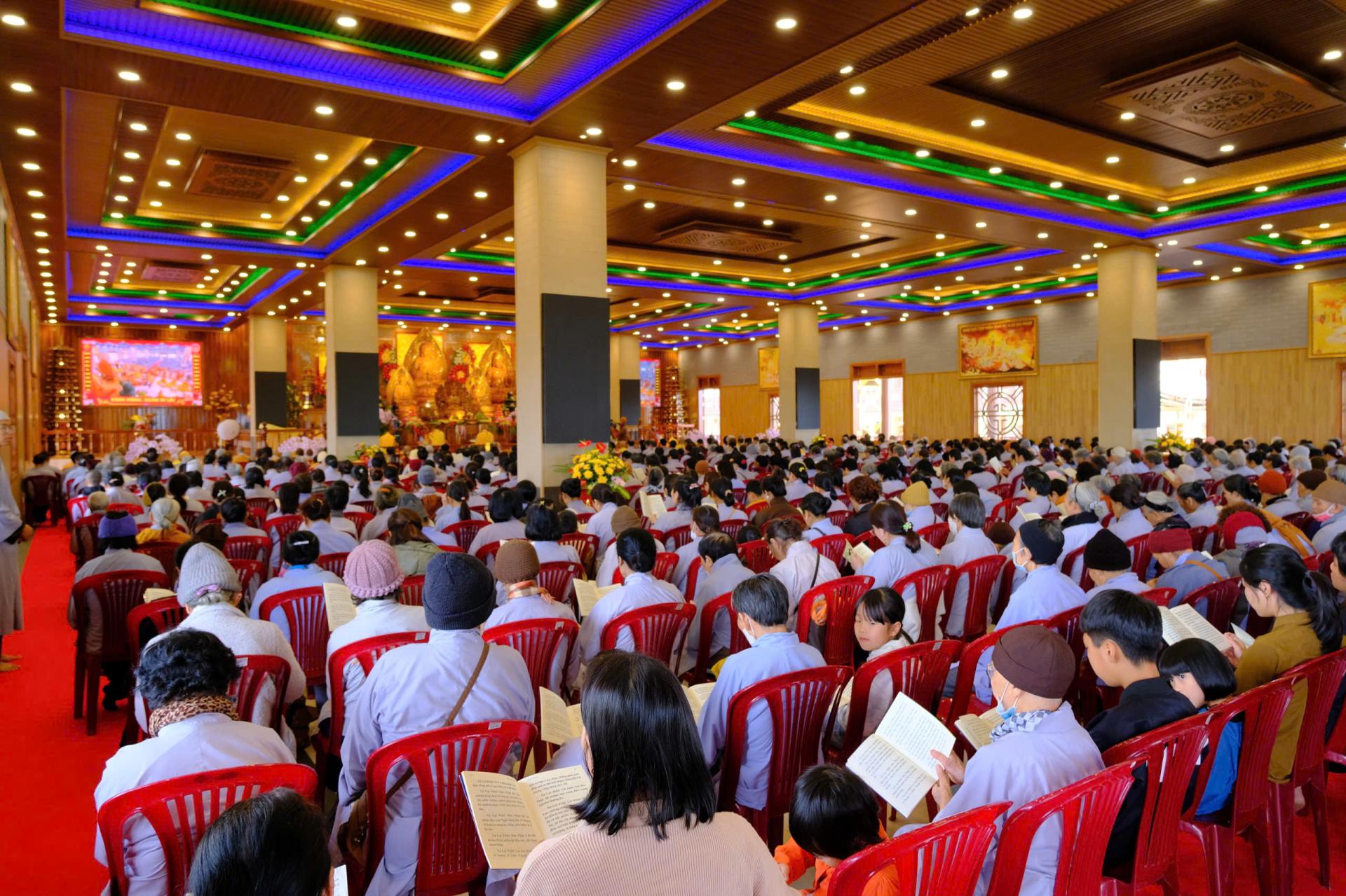 mung-5-tet-nam-at-ty-2025-chua-quan-the-am-chua-quan-the-am-duc-trong-lam-dong-4.jpg