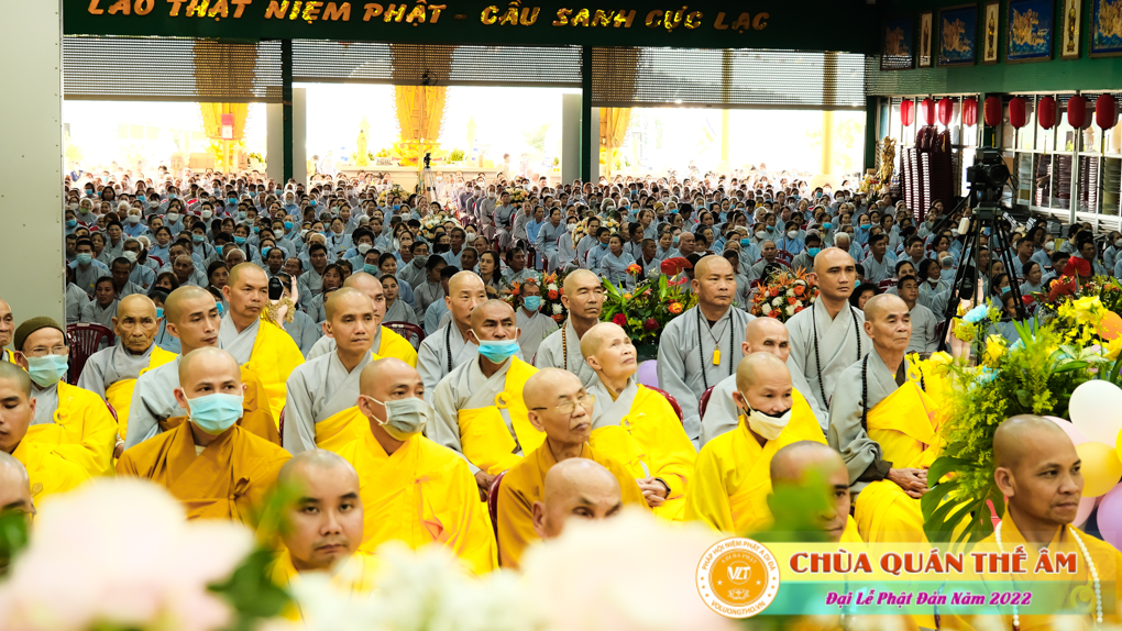 nhung-hinh-anh-phat-dan-2022-chua-quan-the-am-duc-trong-lam-dong-20.jpg