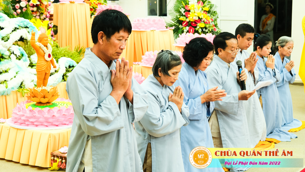 nhung-hinh-anh-phat-dan-2022-chua-quan-the-am-duc-trong-lam-dong-32.jpg