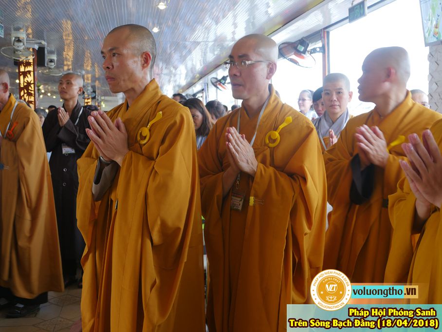 phap-hoi-phong-sanh-tren-song-bach-dang-ngay-18-04-2018-chua-quan-the-am-duc-trong-lam-dong-12.jpg