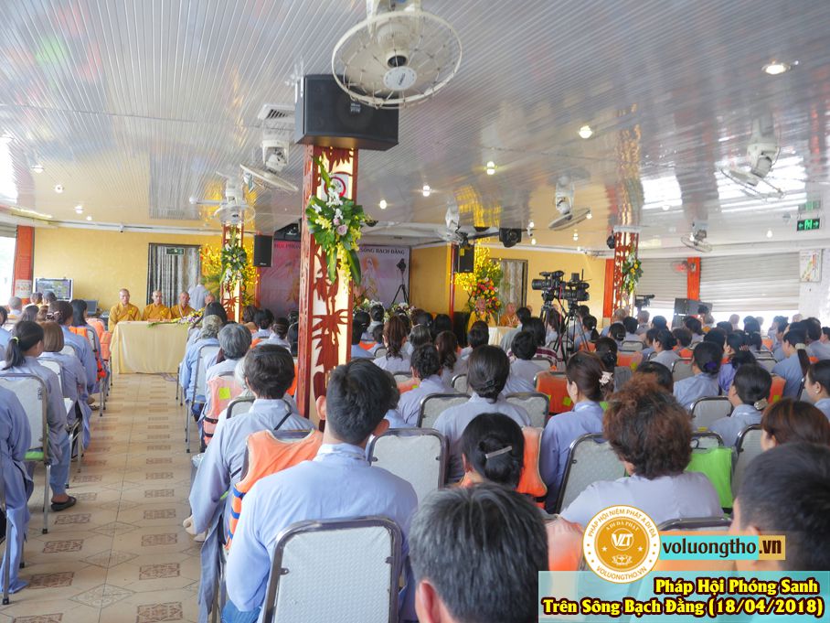 phap-hoi-phong-sanh-tren-song-bach-dang-ngay-18-04-2018-chua-quan-the-am-duc-trong-lam-dong-25.jpg